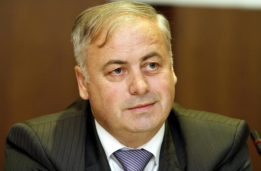 Prof. Dr. Suad Arnautović Prof. Dr. Suad Arnautović