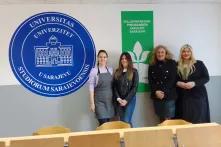 Hraniti se studentski